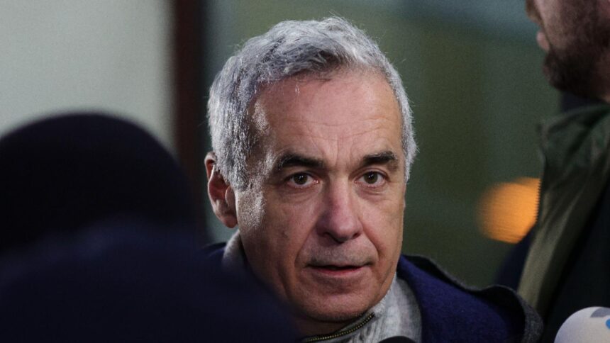 Moment crucial pentru Călin Georgescu: conducătorul suveraniștilor se prezintă la poliție în contextul supravegherii judiciare 1 zi decisiva pentru calin georgescu liderul suveranistilor merge la politie in cadrul masurii controlului judiciar 68c10811cc9e5