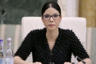ana birchall voia sa spioneze pentru americani fostul ministru al justitiei candidat la prezidentiale s a oferit sa lucreze pentru cia 68e36f4aa8857