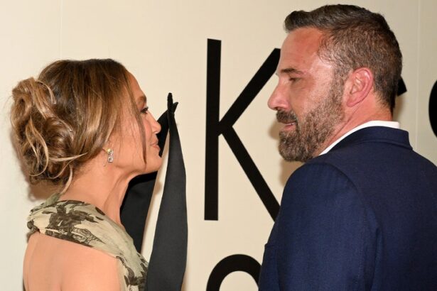 ben affleck and jennifer lopez reunite for kiss of the spider woman premiere 68e46107eeb10