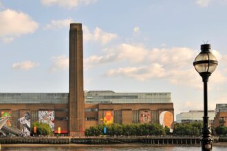 boy thrown from tate moderns 10th floor can now run and swim says family 68fefd06cad6b