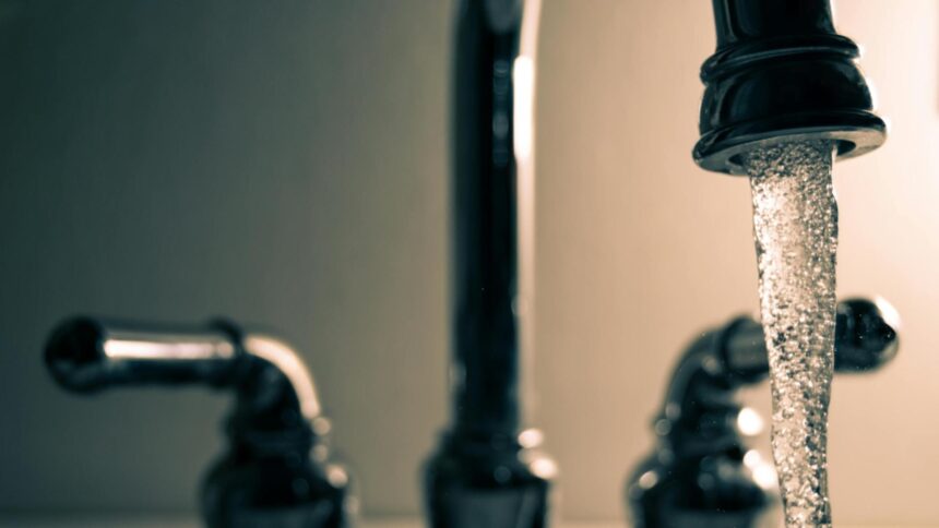 Obiectele interzise în scurgerea chiuvetei: sfaturile esențiale ale experților 1 ce sa nu arunci niciodata in scurgerea chiuvetei potrivit specialistilor este total interzis 68dfb4528a903