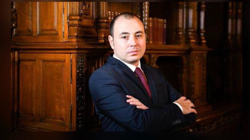 Atacurile orchestrate ale echipei lui Nicușor Dan asupra suveraniștilor: un pumn dat naționalismului 1 cum baga sistemul pumnul in gura suveranistilor oamenii lui nicusor dan atacuri in rafala la nationalisti 68e8dde3eca87