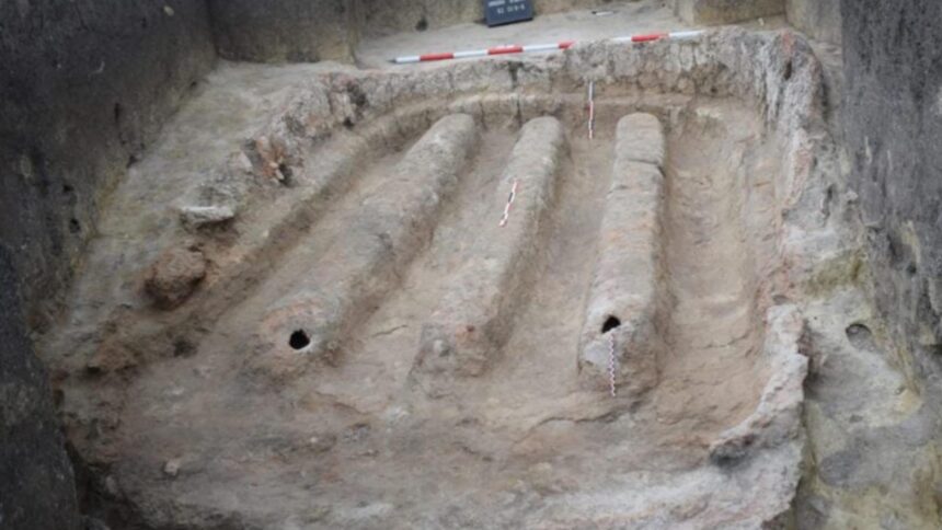 Revelație arheologică la Iași: Un cuptor de ars ceramică din cultura Cucuteni, datând de 6.000 de ani 1 descoperire istorica la iasi cuptor pentru ars ceramica ce apartine culturii cucuteni vechi de 6 000 de ani 68e49c7c8b9e5