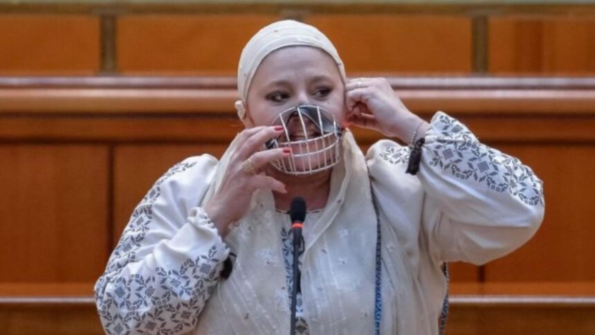 Diana Șoșoacă se prezintă astăzi în fața Parchetului General pentru audieri 1 diana sosoaca este asteptata astazi la audieri la parchetul general 68e373bdda279