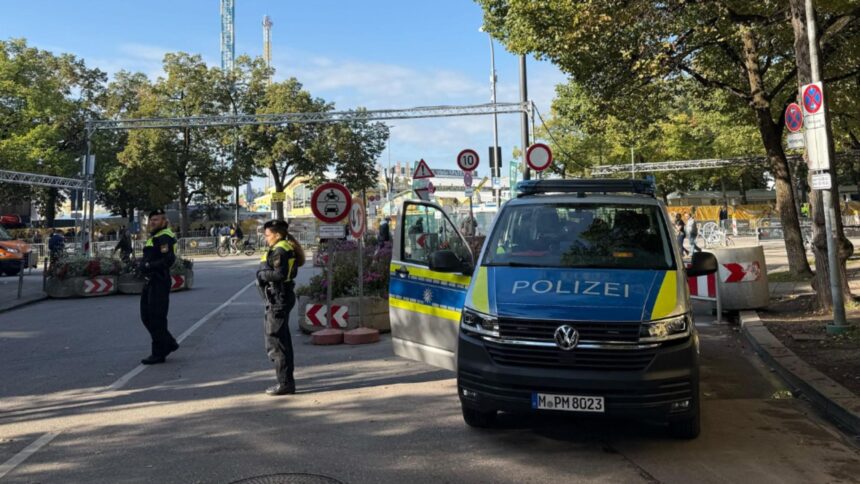 Explozie devastatoare într-un apartament din München: o viață pierdută după un incendiu provocat în locuința părinților 1 explozie urmata de un incendiu intr un imobil din munchen o persoana a murit dupa ce ar fi incendiat casa parintilor 68dcf652a751f