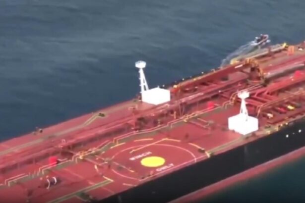 fortele franceze au descins la bordul unei nave rusesti 68de362dcd994