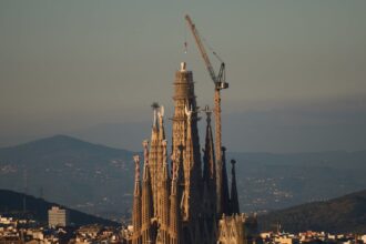 four feet higher and rising barcelonas sagrada familia becomes worlds tallest church 690467516733e