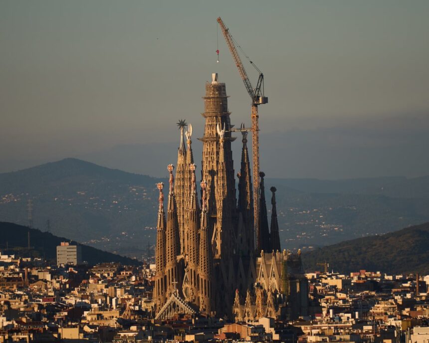 four feet higher and rising barcelonas sagrada familia becomes worlds tallest church 690467516733e