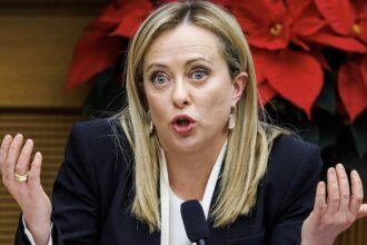 giorgia meloni a fost denuntata la curtea penala internationala pentru complicitate la genocid in gaza 68e6008992111