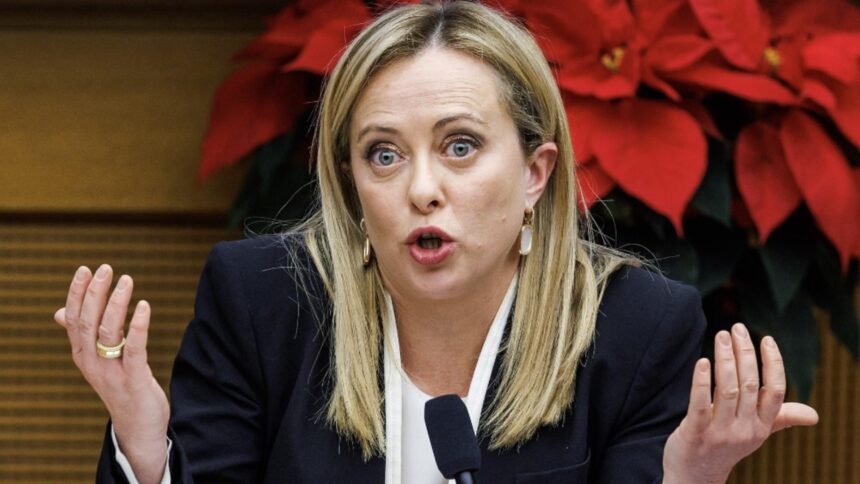 Giorgia Meloni, acuzată la Curtea Penală Internațională de complicitate la genocidul din Gaza 1 giorgia meloni a fost denuntata la curtea penala internationala pentru complicitate la genocid in gaza 68e6008992111