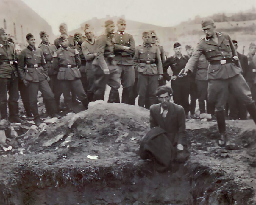 Un istoric folosește inteligența artificială pentru a descoperi identitatea unui nazist dintr-o imagine infamă a Holocaustului 1 historian uses ai to help identify nazi in notorious holocaust murder image 68de31c846922