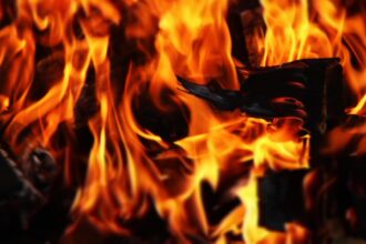 incendiu masiv la un centru comercial din targu mures interventie de amploare a pompierilor 20 de persoane se aflau intr o sala de fitness 68e42e6f5e51f