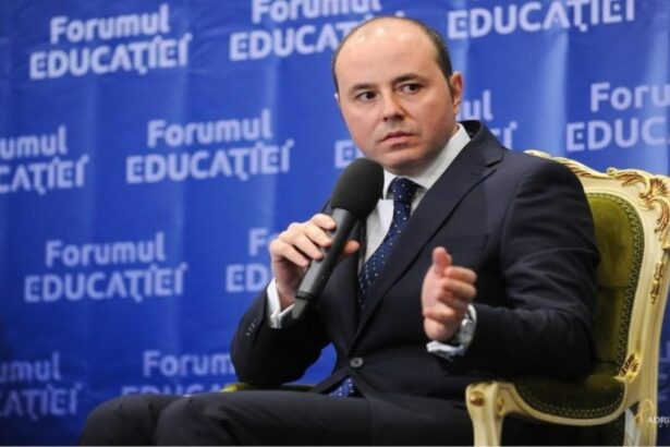 ipocrizie maxima alexandru muraru il critica pe nicusor dan acum il sprijina 68e8b8640c949