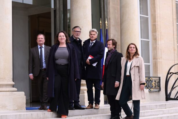 macron summons parties for crunch meeting in frantic effort to appoint pm 68e91813c3a7d