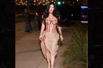 megan fox attends jennifers body qa in killer look 68fe2c74b3559