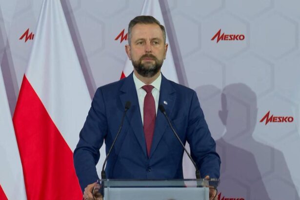 ministrul polonez al apararii le rade in nas habarnistilor de la bucuresti varsovia n a primit nicio informare privind reducerea trupelor americane 69020969b4623