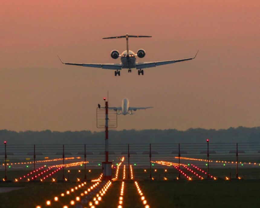 Zborurile de la aeroportul din München sunt suspendate din cauza apariției dronelor, o nouă perturbare în Europa 1 munich drone sightings force airport to cancel flights in latest europe disruption 68df778913516