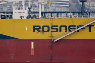 oil price jumps after trump imposes sanctions on two russian producers 68f9e5e8b3bc5