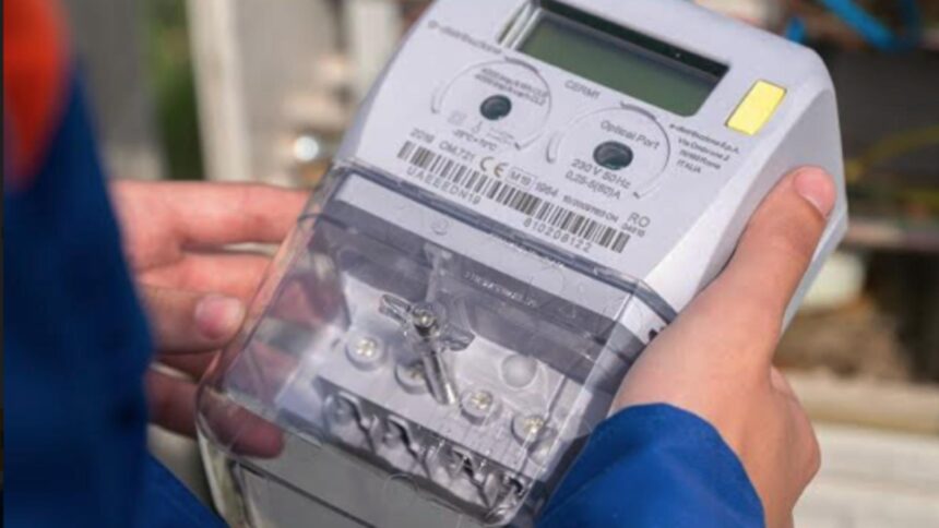 Român prins în Italia după 9 ani de neplată a facturii de energie, cu un contor fraudat 1 roman arestat in italia pentru ca timp de 9 ani nu a platit deloc factura la energie avea contorul modificat 68e3c73e6b6df