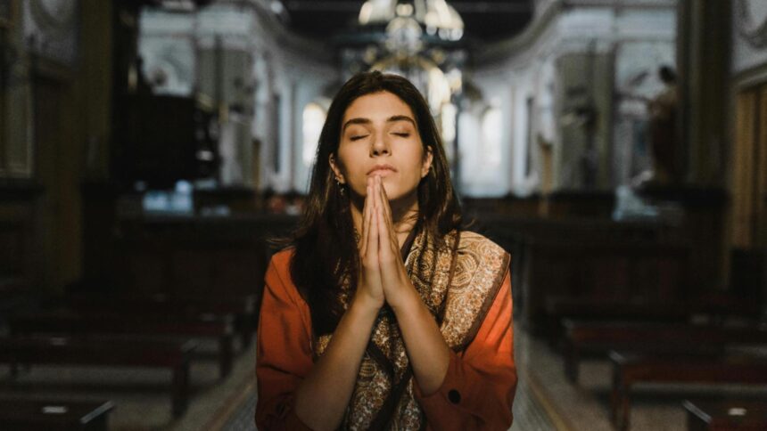 Rugăciunea Sfântului Mucenic Ciprian: Calea spre eliberare de farmece și blesteme pe 2 octombrie 1 rugaciunea sfantului mucenic ciprian pe care trebuie sa o citesti pe 2 octombrie pentru izbavirea de vraji si de blesteme 68de03d852574