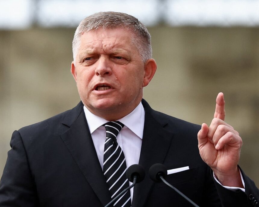 Slovacia trăiește o zi sumbră prin retragerea drepturilor LGBTQ+ în Parlament 1 slovakia marks dark day as lgbtq rights rolled back in parliament 68dcade39f2de