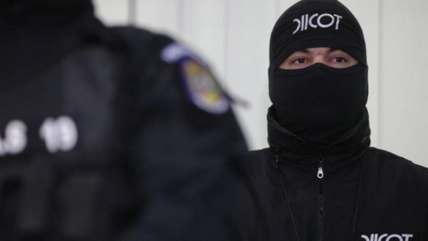 Alerta la Bistrița: Un tânăr de 33 de ani, descoperit cu patru bombe artizanale, reținut de DIICOT pentru terorism 1 soc la bistrita un barbat de 33 de ani prins cu patru bombe artizanale a fost retinut de diicot si acuzat de terorism 68dfc92d30e7a