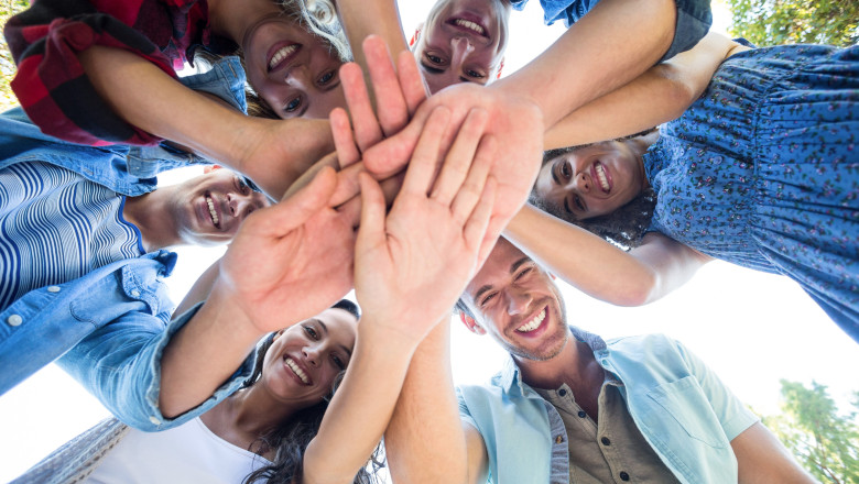 Arta de a investi: Un experiment fascinant demonstrează că banii pot aduce fericire, dacă sunt utilizați inteligent 1 stiinta de a cheltui un experiment inedit arata ca banii pot cumpara fericirea daca sunt folositi cum trebuie 68e12579dbfd8