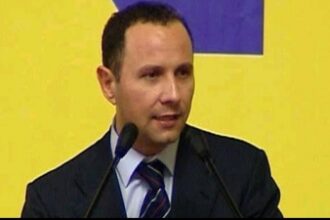 suveranistul care desfiinteaza raportul lui nicusor dan predat europenilor este o butaforie parchetul si statul roman sunt compromise 68e7c855f3c4c