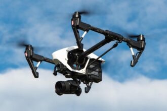 traficul pe aeroportul din oslo perturbat de mai multe drone neidentificate ce spune presa norvegiana 68e36d1225a80