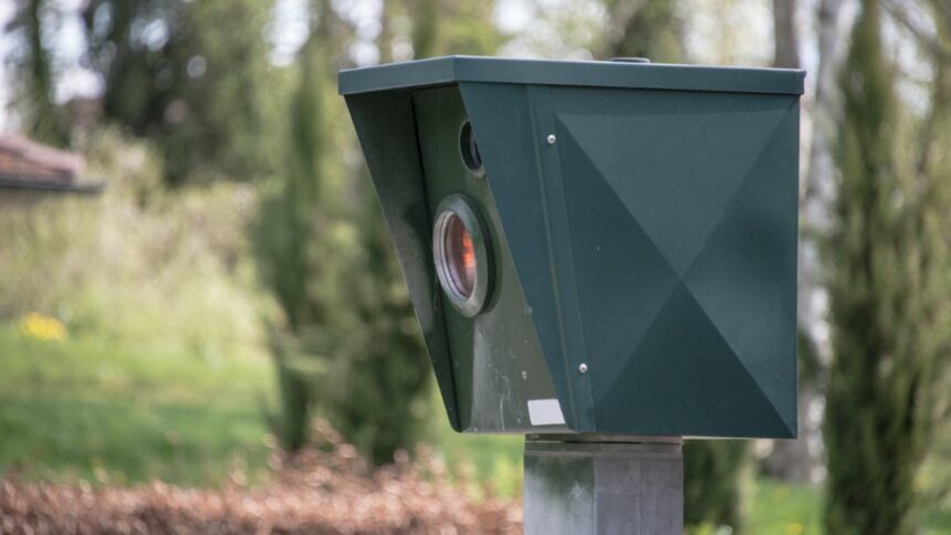 Un olandez a fost surprins de radar de 16 ori într-o singură zi pe același traseu, în drumul său spre benzinăria cu prețuri mai mici: „Cutia poștală era plină!” 1 un olandez a fost prins de radar de 16 ori intr o singura zi pe acelasi drum in timp ce mergea sa cumpere benzina mai ieftina cutia postala era plina 68e6b5718a085