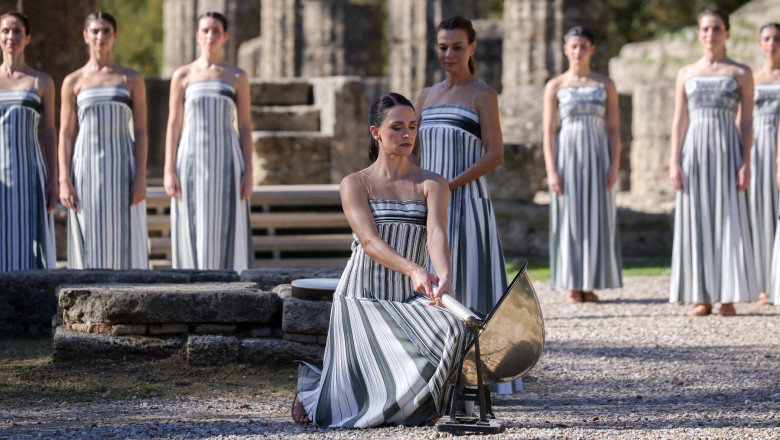 Flacăra olimpică pentru Jocurile de Iarnă, în pericol 1 aprinderea flacarii olimpice pentru jocurile de iarna pusa in pericol de vremea rea din grecia ceremonia are loc miercuri la olympia 6928aea91afee