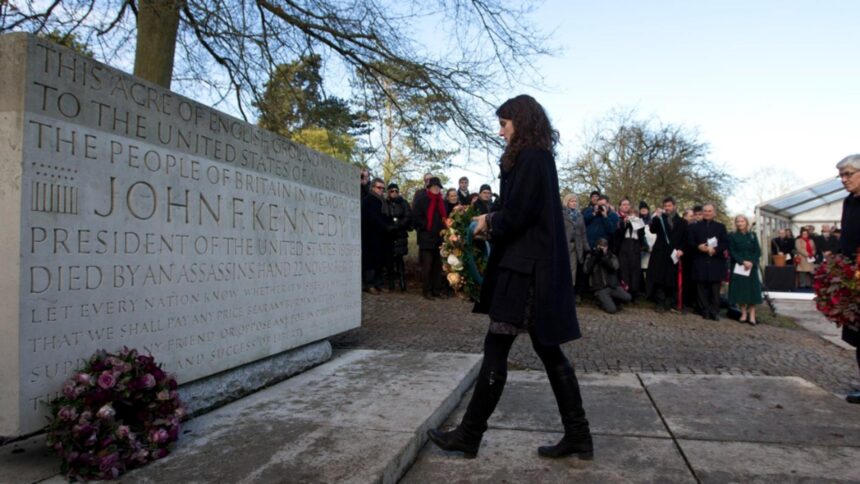 Blestemul Kennedy: Nepoata lui JFK, în ultimele luni 1 blestemul kennedy loveste chiar in ziua in care s a comemorat asasinarea lui jfk nepoata fostului presedinte mai are doar cateva luni de trait 692330bcc638f