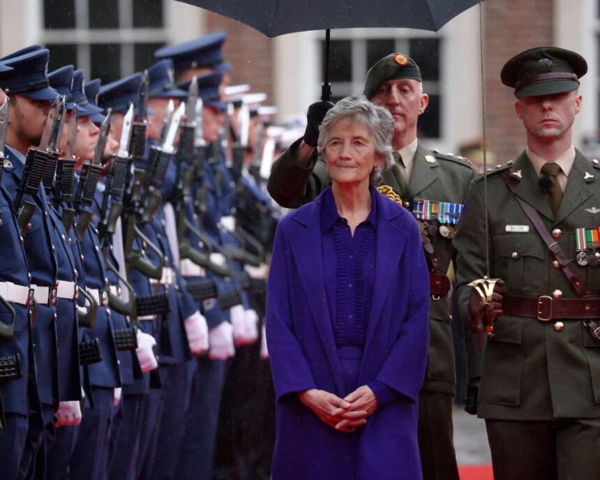 Catherine Connolly, învestită președinte al Irlandei 1 catherine connolly sworn in as irelands president on day of pomp and celebration 69136d83adcb2