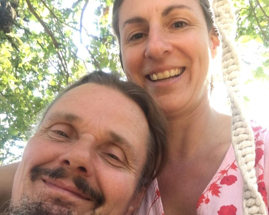 Decizia instanței privind copiii unei familii din pădure 1 court ruling to remove children of uk australian couple living in woods divides italy 6924ca7682db1