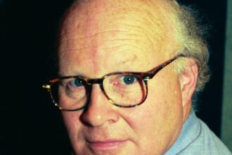 david gow former guardian germany correspondent dies aged 80 6908fa15032a0