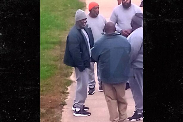 diddy smiles chats with fellow inmates at fort dix 690698c1f1f90