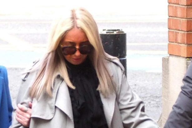 doi parinti si au pierdut viata intr un accident provocat de o soferita grabita spre salonul de infrumusetare copilul lor de 2 ani a ramas orfan 692a1a442b5c6