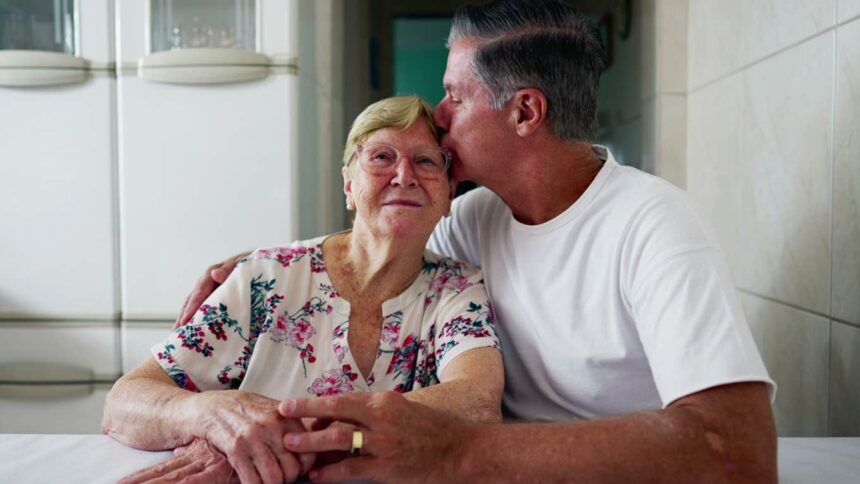 11 obiceiuri ale părinților singuri nefericiți acasă 1 empty nesters who dont love their lives anymore usually do these 11 things at home 692658d0e1136