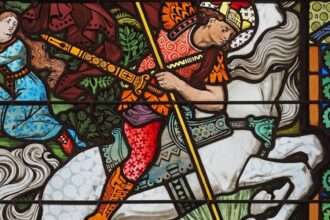 incident neobisnuit la roma un politician a spart cu capul un vitraliu istoric dupa ce s a impiedicat pe scari 691b18069736c