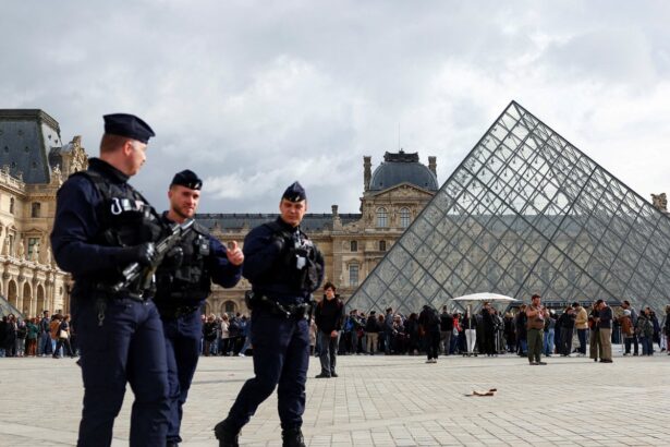 louvre jewel heist by petty criminals not organised professionals says paris prosecutor 6907d773b9892