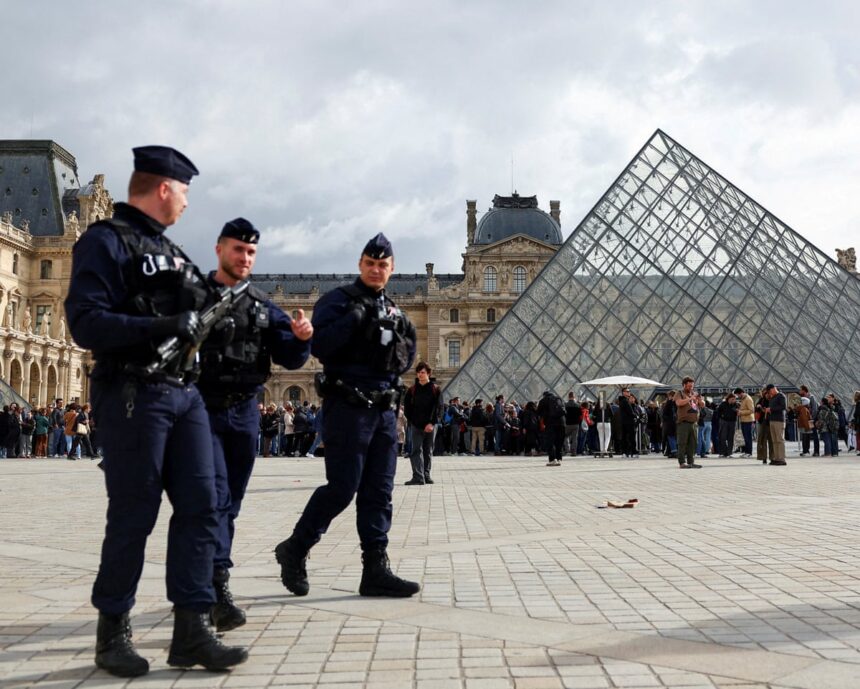 Spargerea de la Louvre, fapta unor infractori minori 1 louvre jewel heist by petty criminals not organised professionals says paris prosecutor 6907d773b9892
