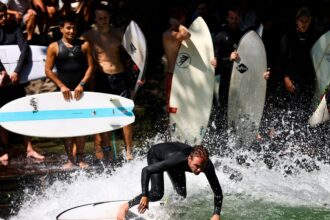 munichs surfers left stunned after famed river wave vanishes 690a6a0ef1222