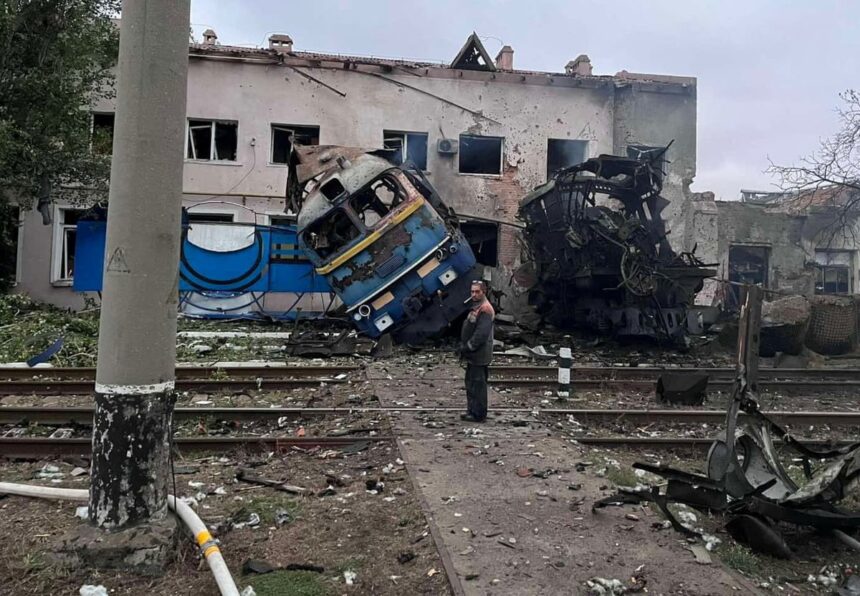 Rusia intensifică atacurile asupra trenurilor din Ucraina 1 russia increasingly targeting trains as attacks on ukraines rail network intensify 6918179f9d282