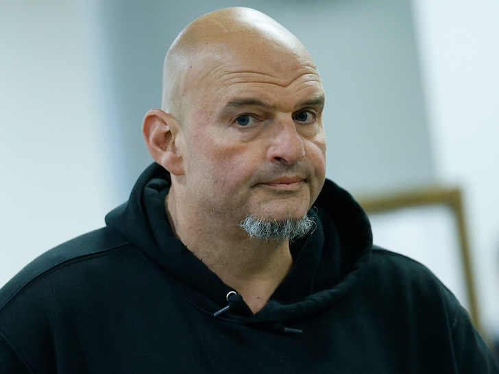 Senatorul John Fetterman, internat după o cădere 1 senator john fetterman hospitalized after fall 69161e9e65f02