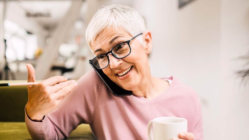 Obiceiuri simple ale părinților care își sună copiii 1 the 4 simple habits of parents whose adult kids actually want to call them to chat 692c63b8a5282