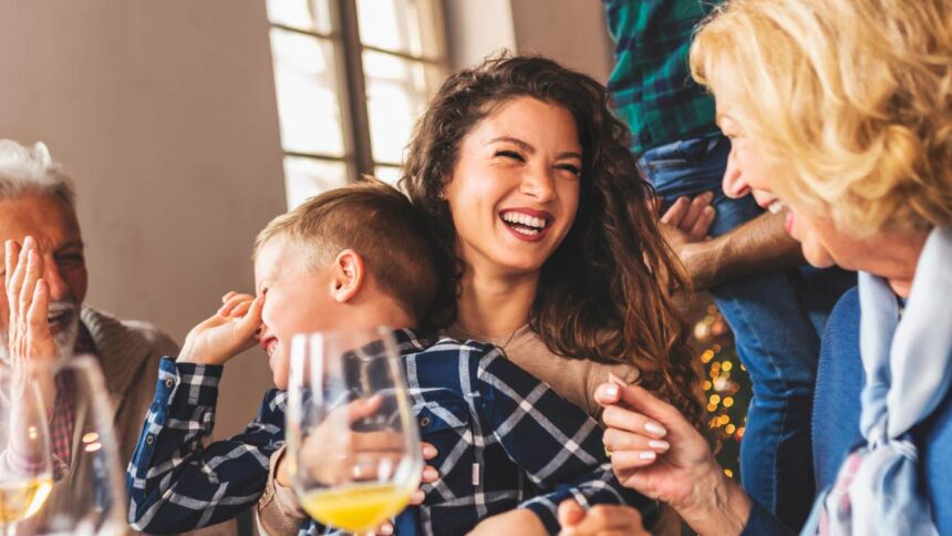 Arta cinei de sărbătoare fără conflicte: 9 sfaturi 1 the art of peaceful holiday dinners 9 simple ways naturally drama free families keep the peace 69271de1f0b58