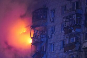 ukrainian and us officials to meet in florida to discuss proposals to end russias war 692c55e35222d