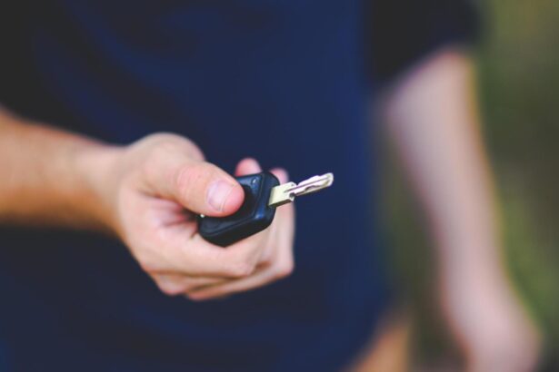 un fotbalist argentinian operat de urgenta dupa ce a fost lovit cu o cheie de masina in frunte incident violent la un meci 691c5edcab614