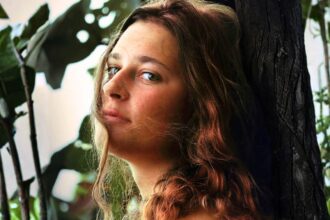 4 ways to heal the parts of you that werent properly supported by your mom growing up 6955423137447