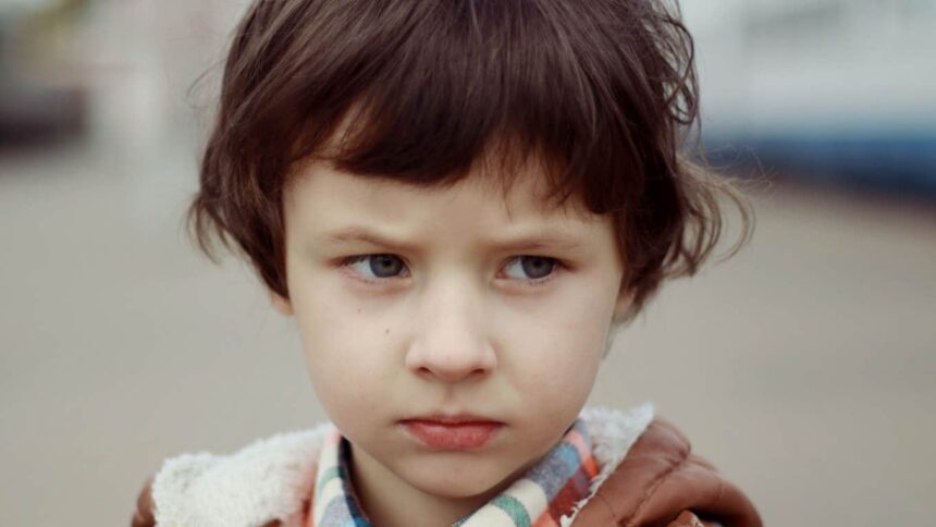 Cum să gestionezi tonul sarcastic al copilului tău 1 5 things to do when your kids snarky tone is pushing every single button 694dadb71f3fe